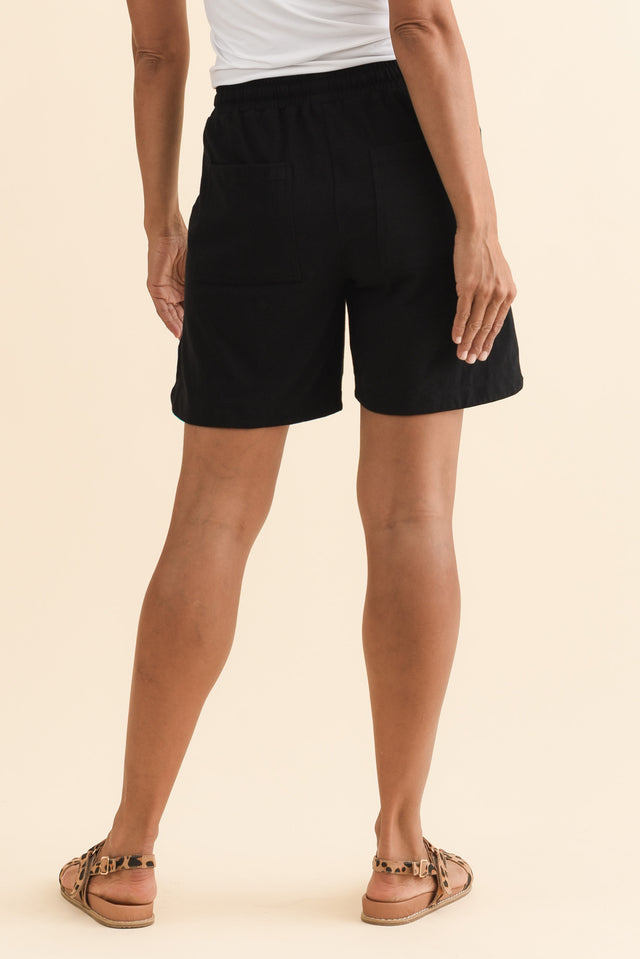 alt text|model:Cara image 5