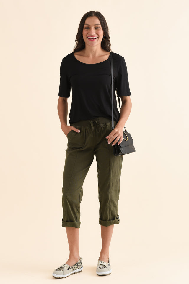 Josephine Black Scoop Neck Tee,Full Body,Brunette model,alt text|model:Brontie image 2