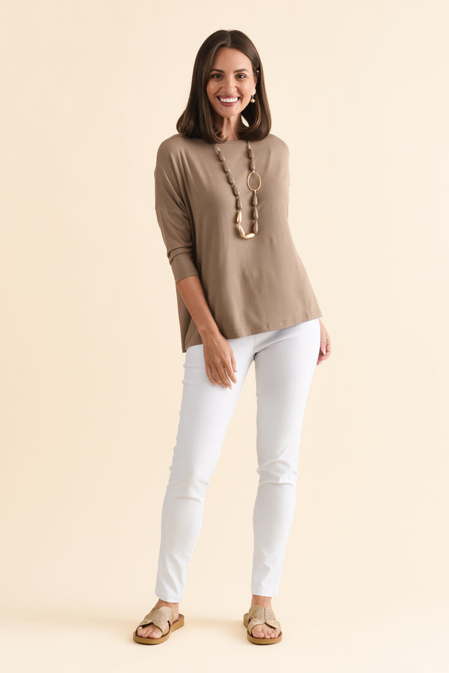 alt text|model:MJ image 3