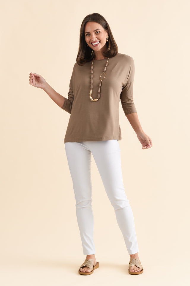 alt text|model:MJ image 7