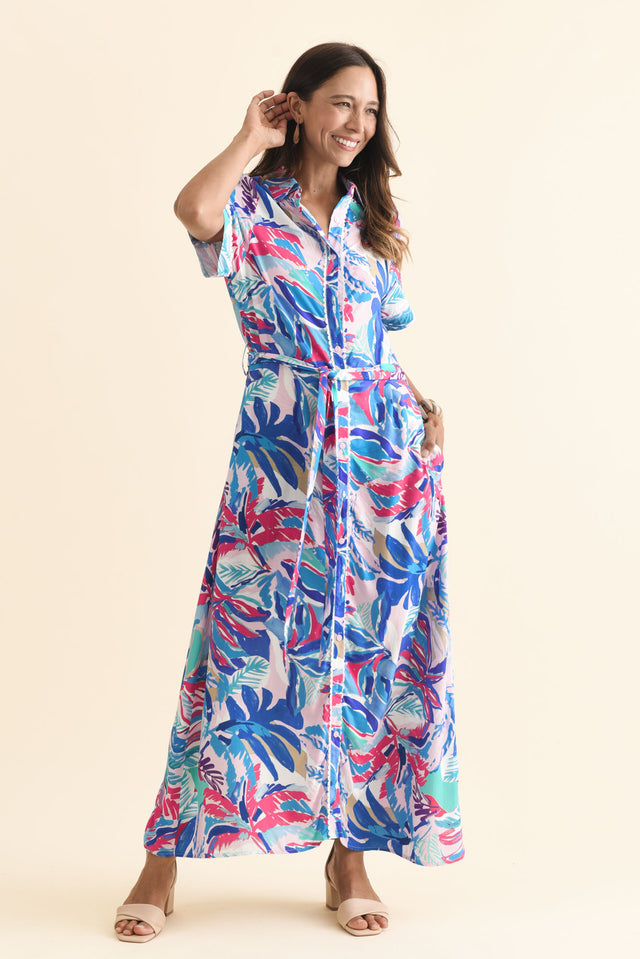 alt text|model:Cara image 4