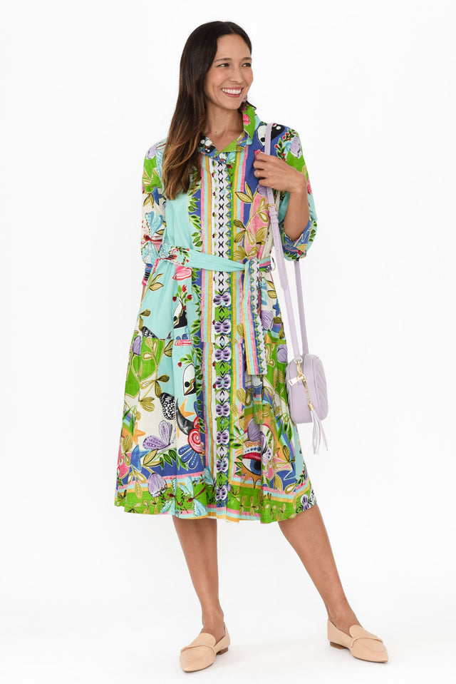 alt text|model:Cara image 1