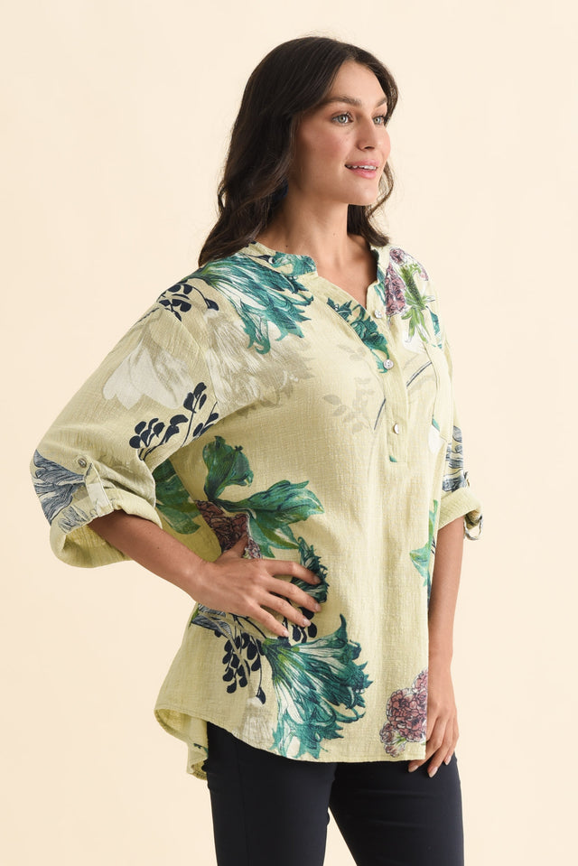 alt text|model:Brontie image 4