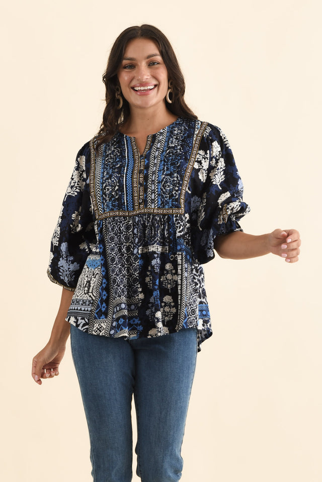 alt text|model:Brontie image 1