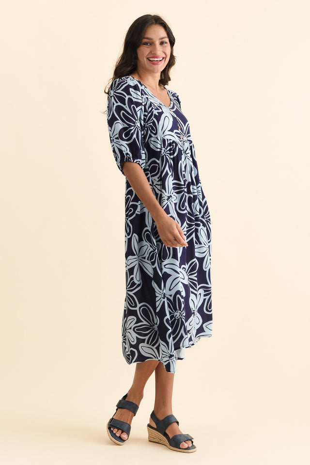 alt text|model:Brontie image 3