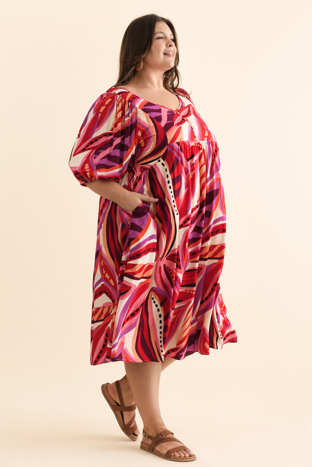 Kacey Pink Leaf Button Dress,Brunette model,alt text|model:Gabby image 11