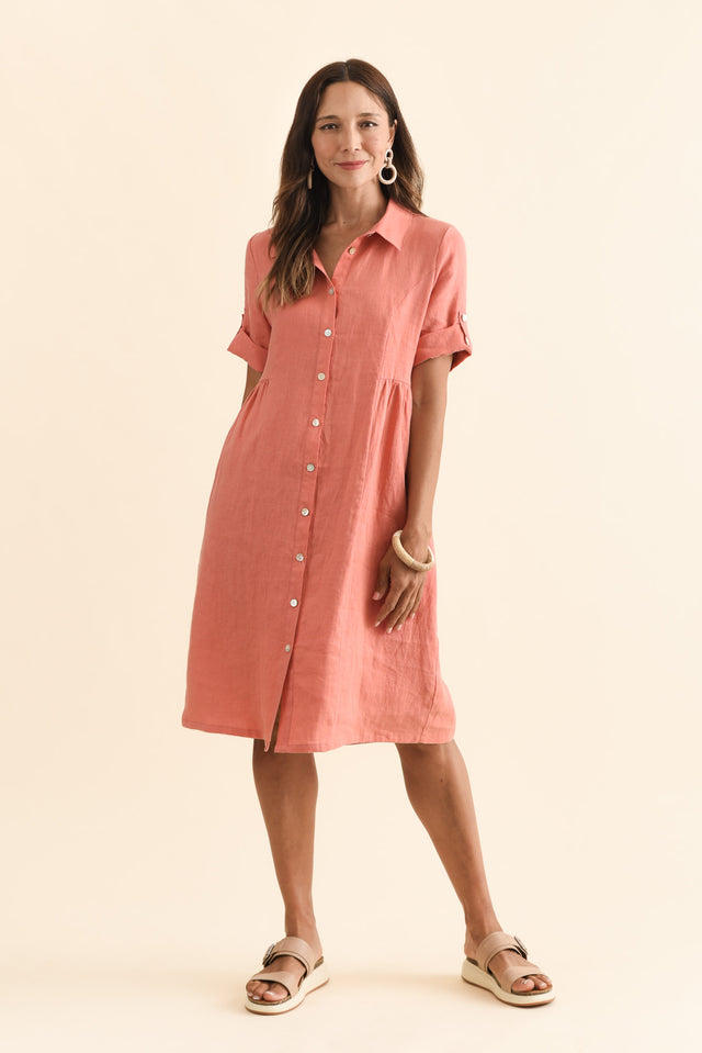 alt text|model:Cara image 7