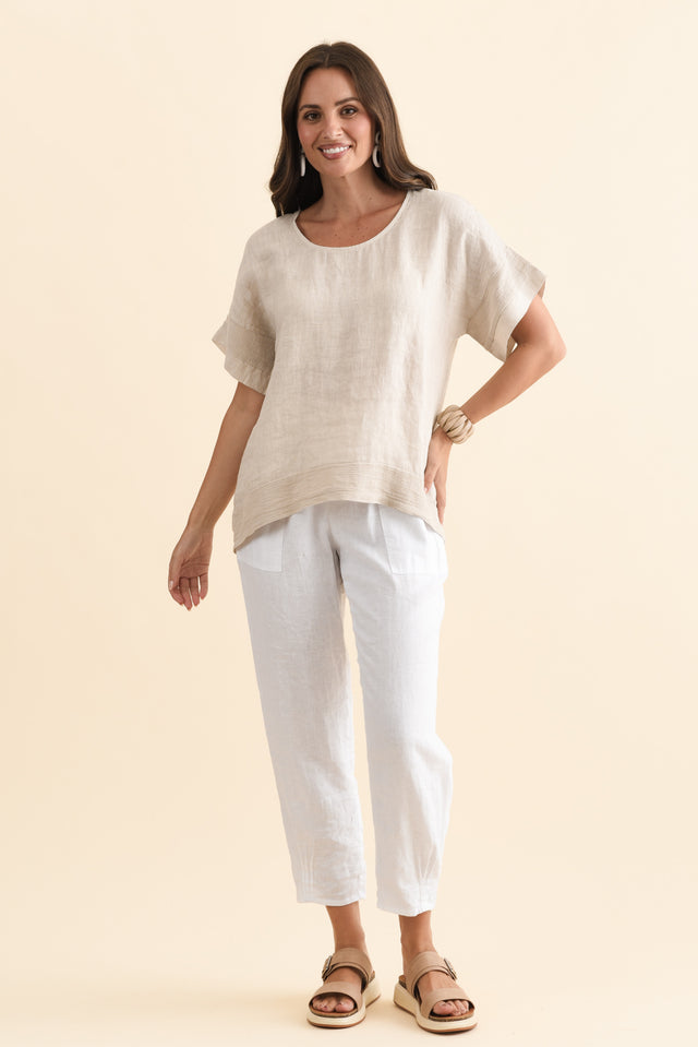 alt text|model:MJ image 8