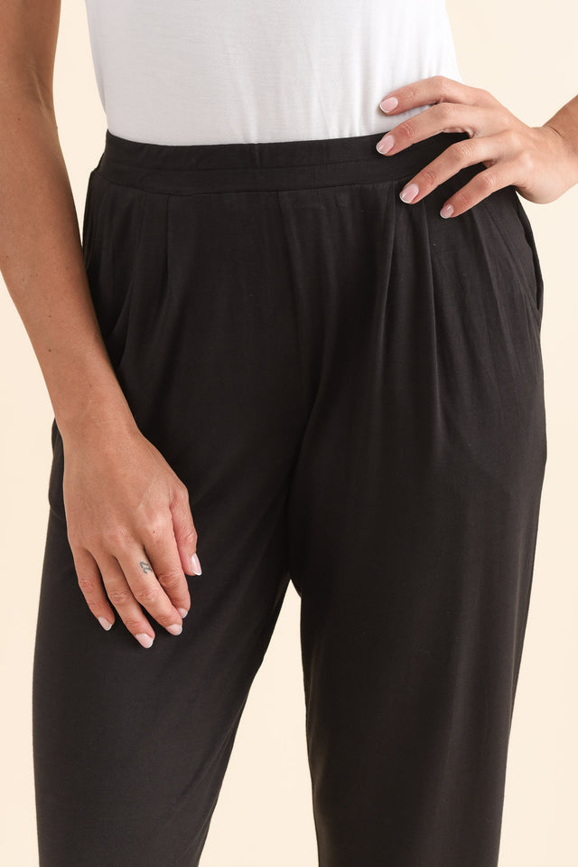 Kennedy Black Stretch Pocket Pants,Detail,Brunette model,alt text|model:Brontie image 5