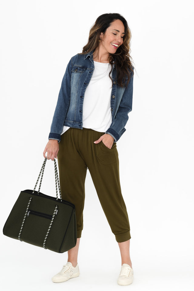 alt text|model:Nicole image 3