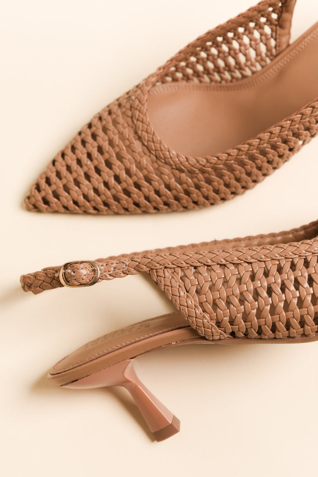 Koscuszkio Tan Leather Woven Heel image 4
