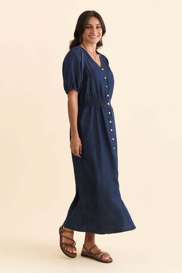 alt text|model:Brontie image 4