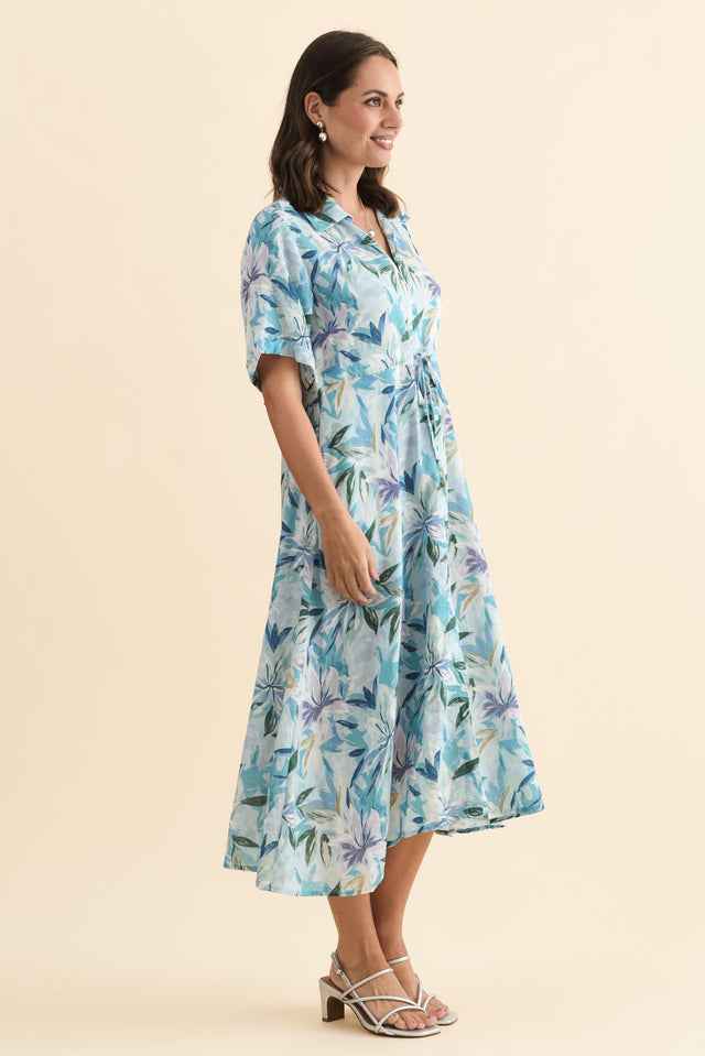 alt text|model:MJ image 3