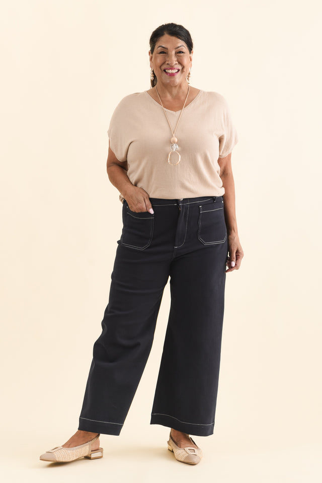 Lenon Dark Blue Denim Cropped Jeans,Brunette model,alt text|model:Pilita image 6