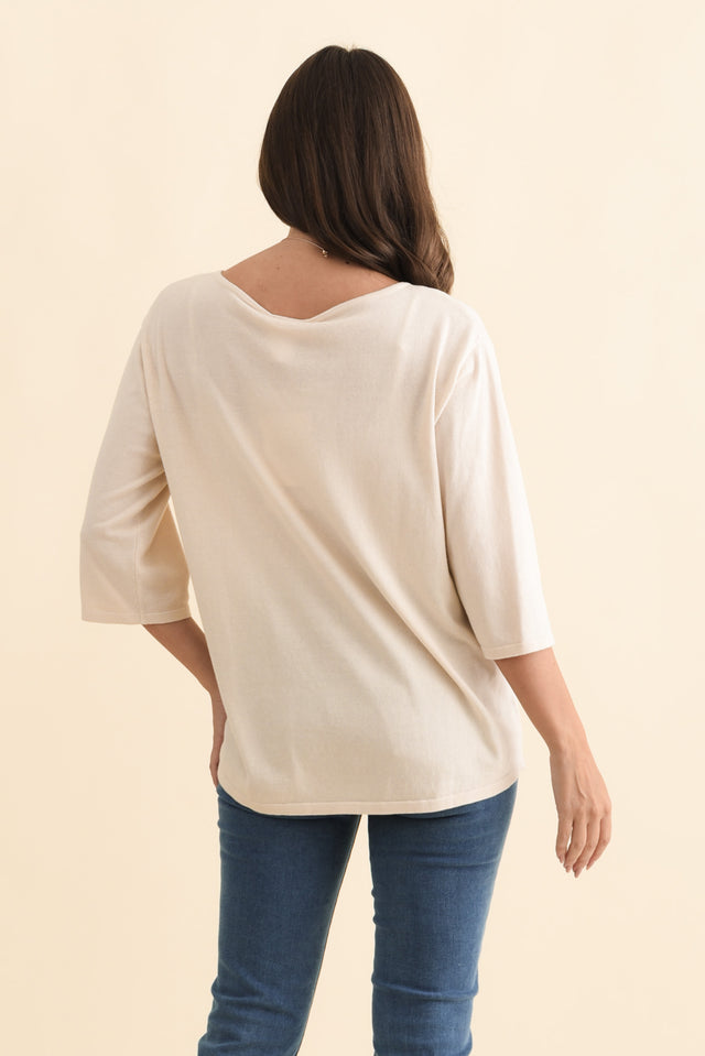 alt text|model:MJ image 4