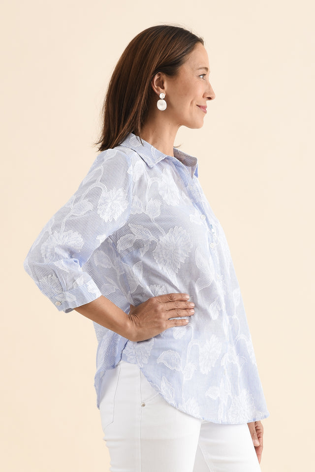 Lilah Blue Garden Cotton 3/4 Sleeved Shirt,Side,Brunette model,alt text|model:Cara image 3