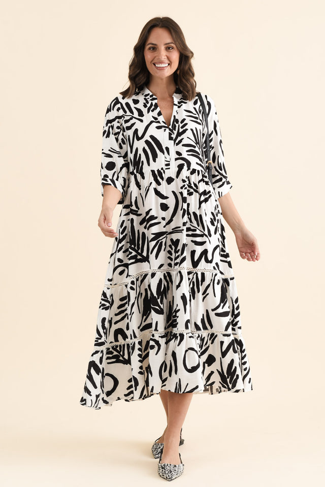 Lillian Black Leaf Tier Dress,brunette model,Full Outfit,alt text|model:MJ image 2