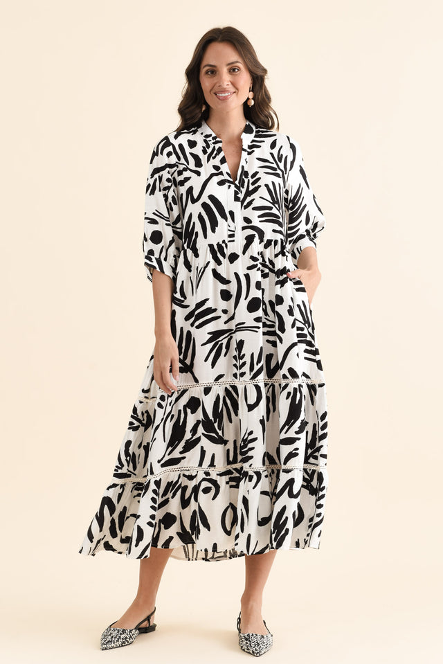 Lillian Black Leaf Tier Dress,brunette model,Full Outfit,alt text|model:MJ image 6