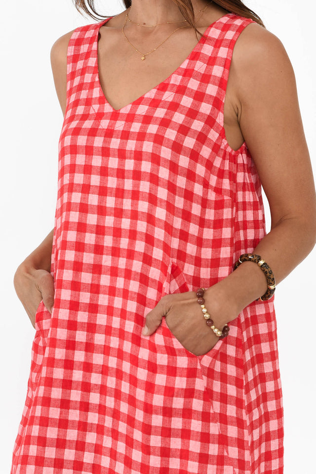 Lisa Red Check Linen Pocket Dress,Brunette model,alt text|model:Cara image 6