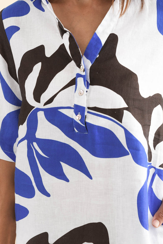 Lisbon Blue Leaf Linen Collared Dress,Detail,Brunette model,alt text|model:Cara image 5