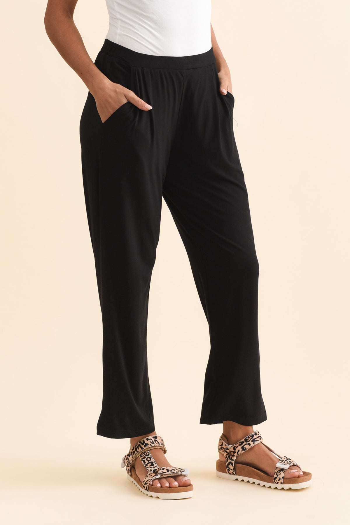 Lopez Black Pocket Pants - Petite - Blue Bungalow AU