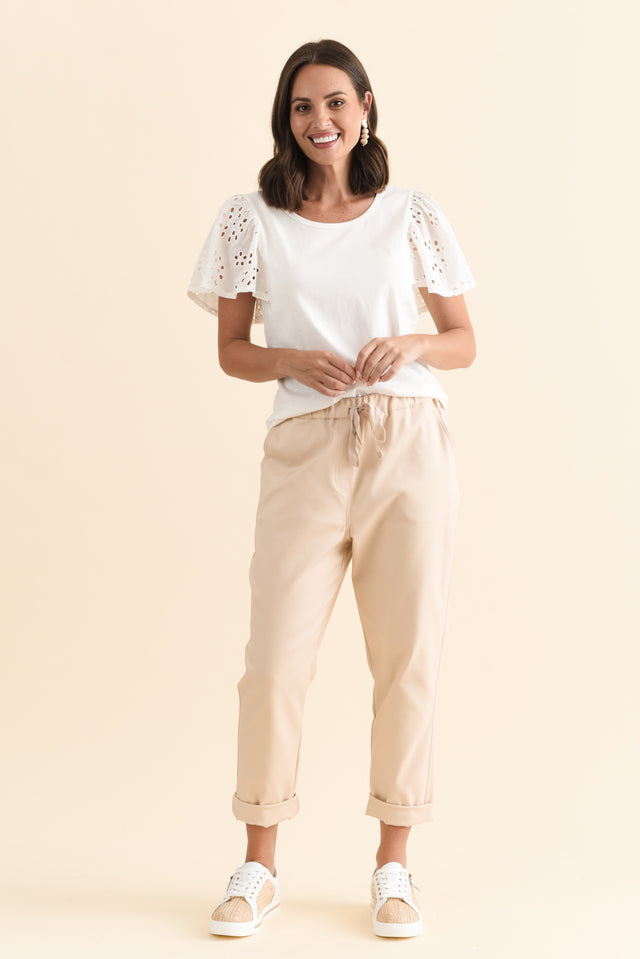 alt text|model:MJ image 7