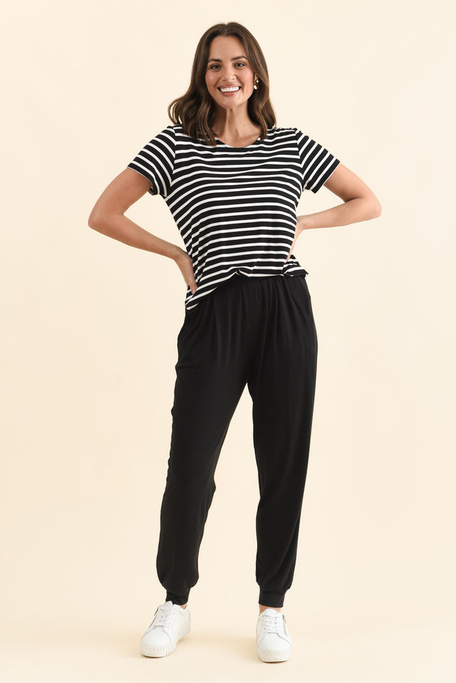 Louis Black Jogger Pants,Full Body,Brunette model,alt text|model:MJ image 7