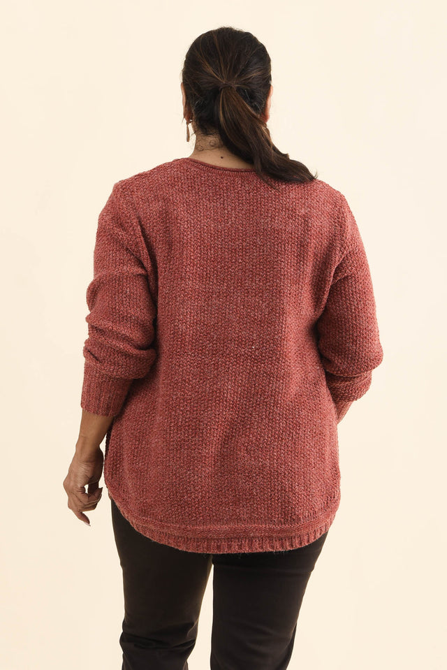 Lucas Rust Knit Button Jumper,Brunette model,alt text|model:Pilita image 11