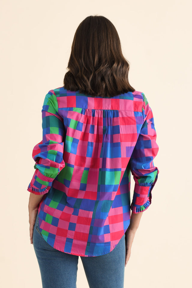 Lure Pink Gingham Cotton Poplin Shirt,brunette model,Back of Outfit,alt text|model:MJ image 4