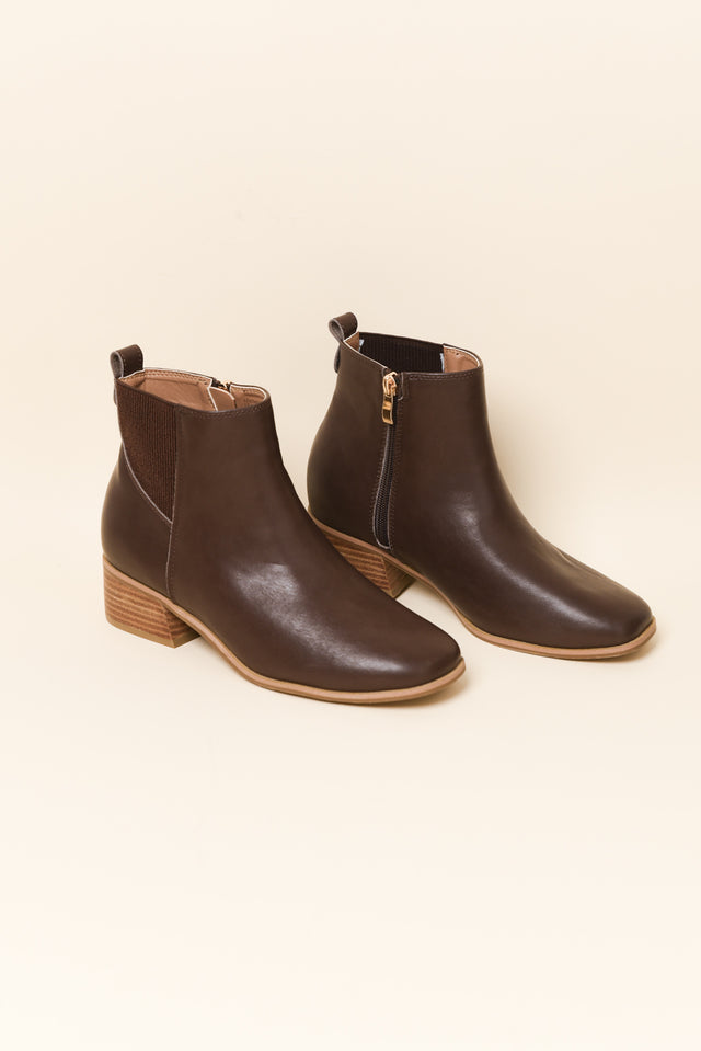 Lyra Chocolate Leather Heeled Boot