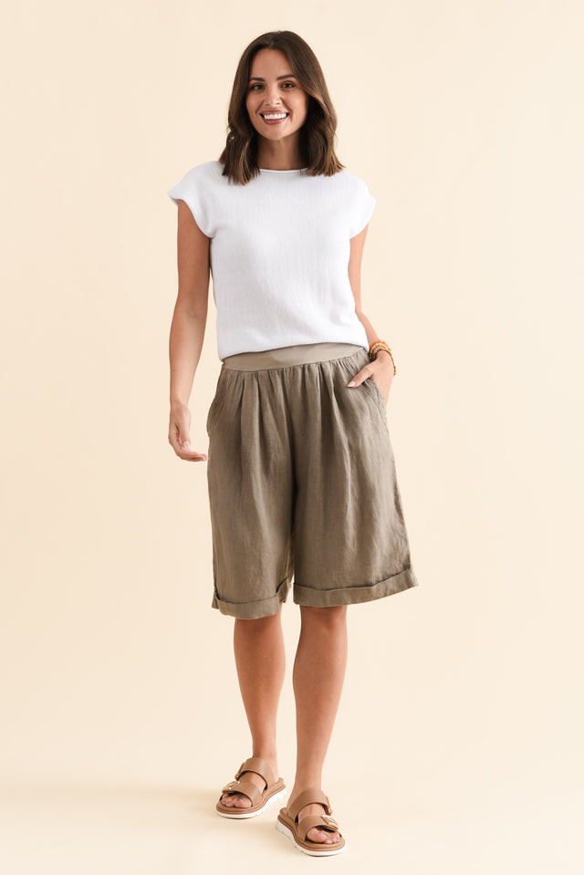 alt text|model:MJ image 7