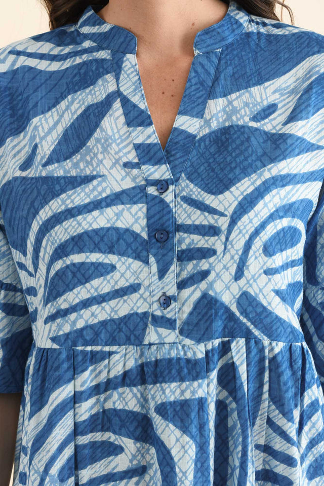 Mackie Cobalt Abstract Cotton Pocket Dress,Detail,Brunette model,alt text|model:MJ image 5