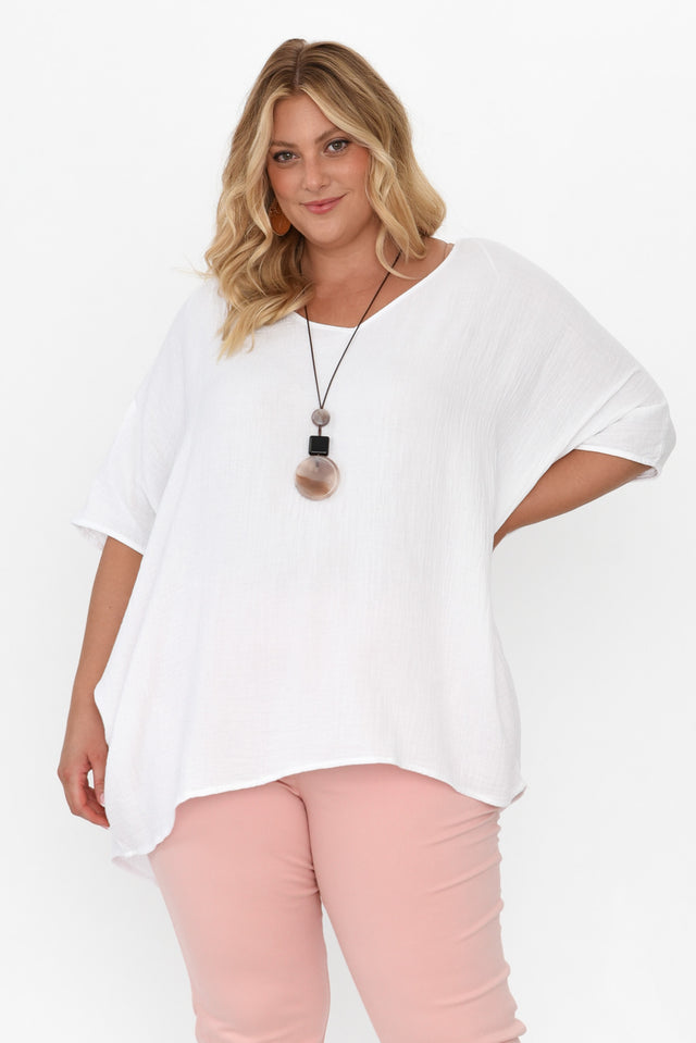 plus-size,curve-tops,plus-size-sleeved-tops,plus-size-cotton-tops alt text|model:Caitlin;wearing:L/XL