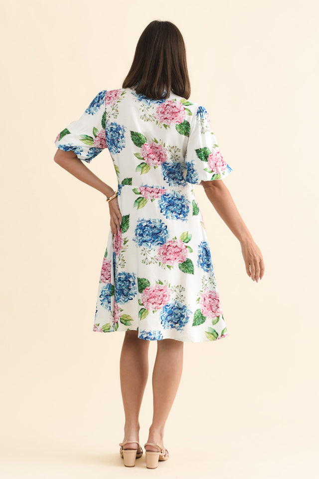 alt text|model:MJ image 5