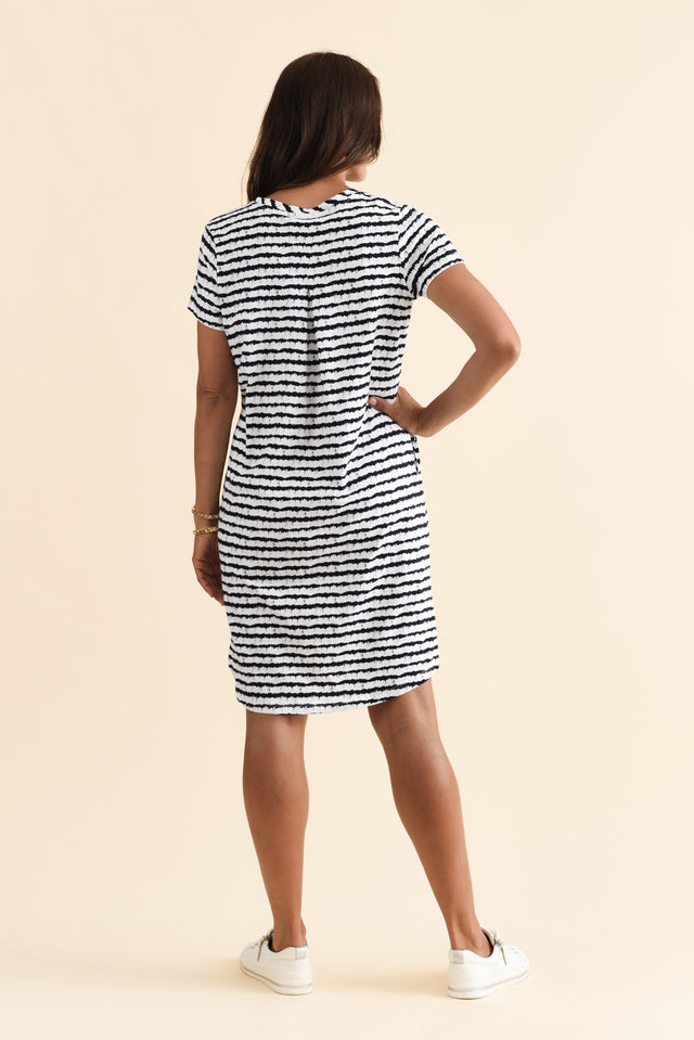 alt text|model:Cara image 5