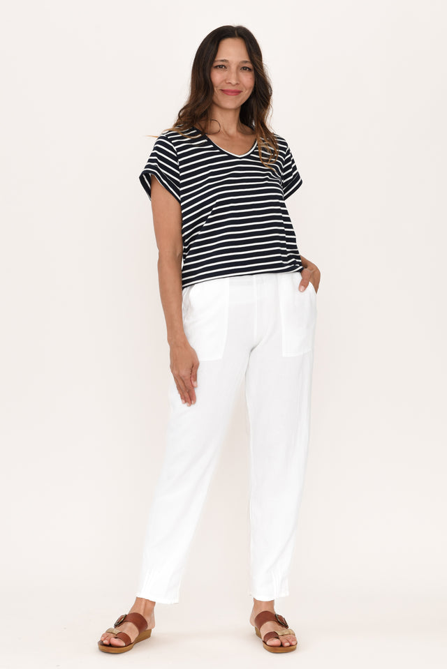 alt text|model:Cara image 7