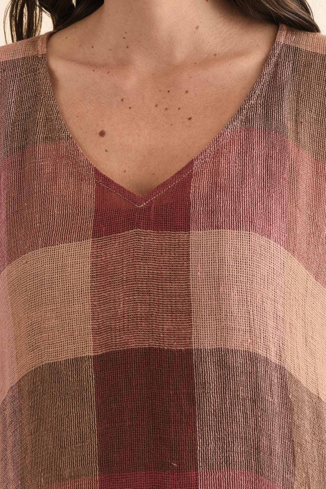 alt text|model:MJ image 5