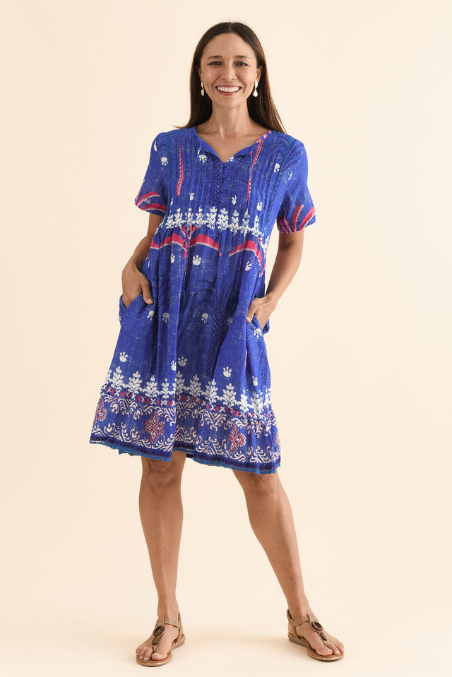Marisol Cobalt Tropical Crinkle Cotton Dress,Full Body,Brunette model,alt text|model:Cara image 6