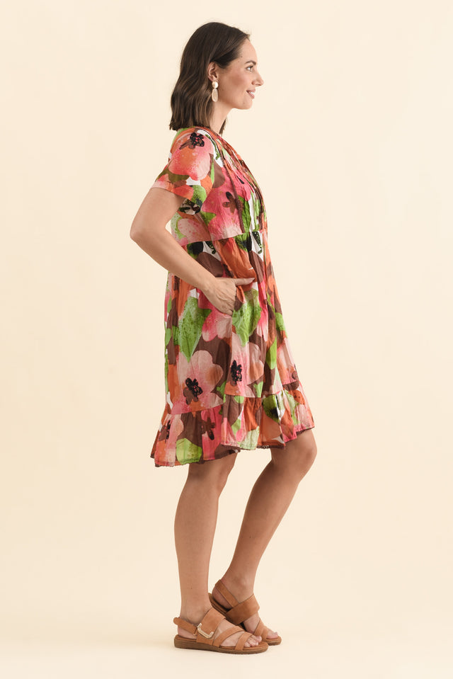 Marisol Pink Floral Crinkle Cotton Dress,Brunette model,alt text|model:MJ image 5