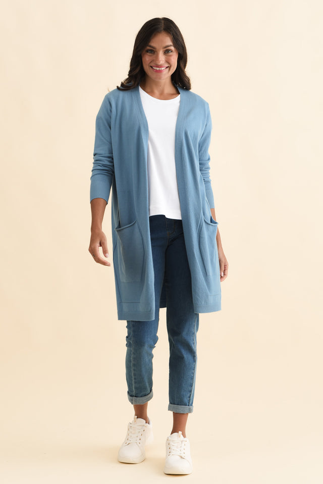 alt text|model:Brontie image 2