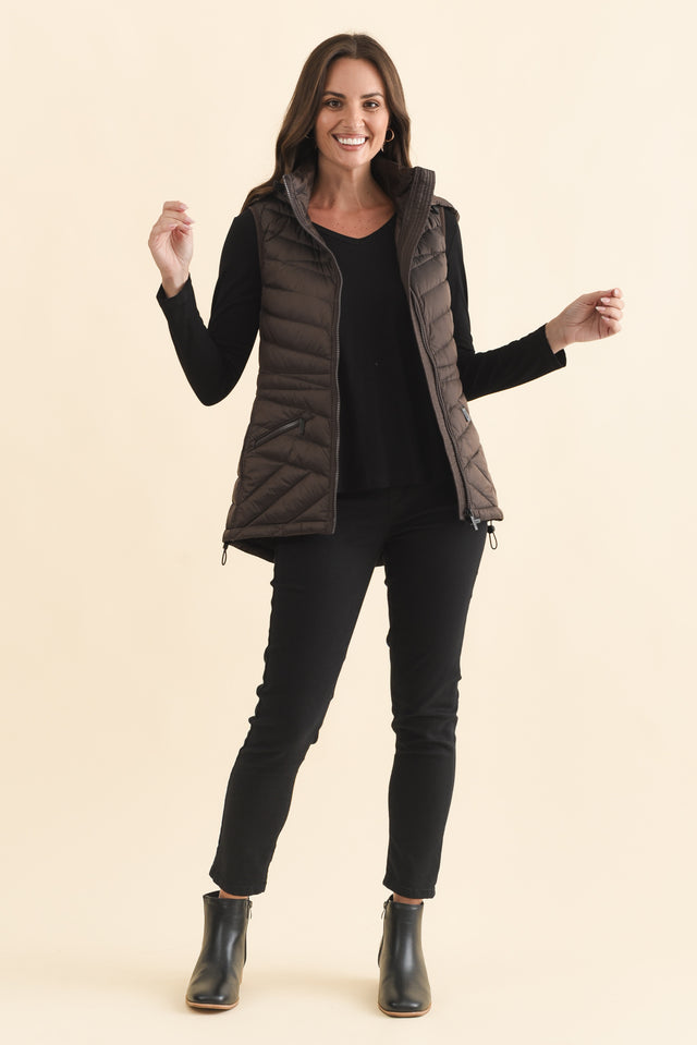 alt text|model:MJ image 3