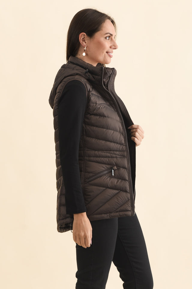 alt text|model:MJ image 5