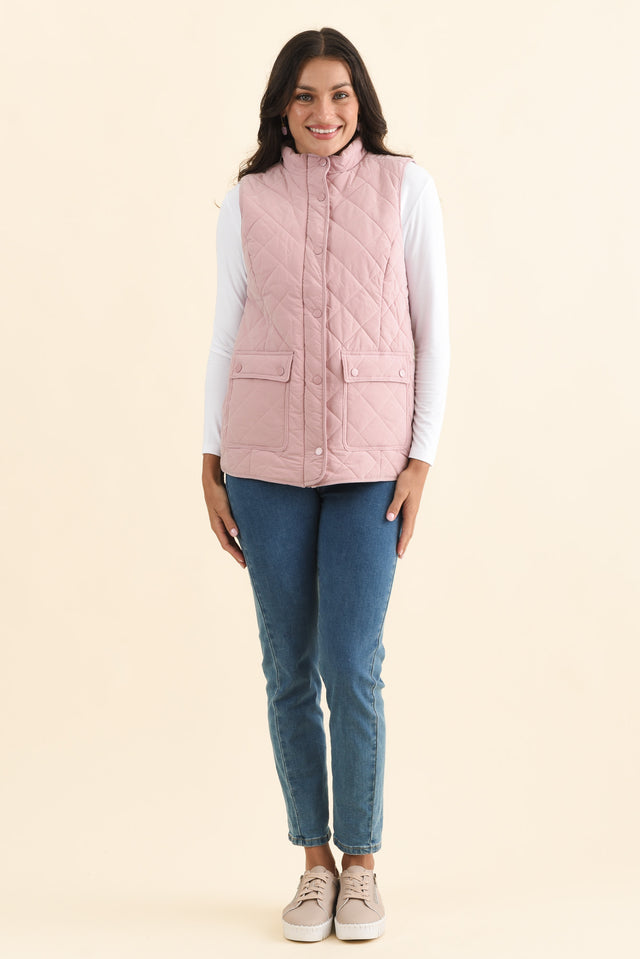 Max Pink Quilted Pocket Vest,Brunette model,alt text|model:Brontie image 8
