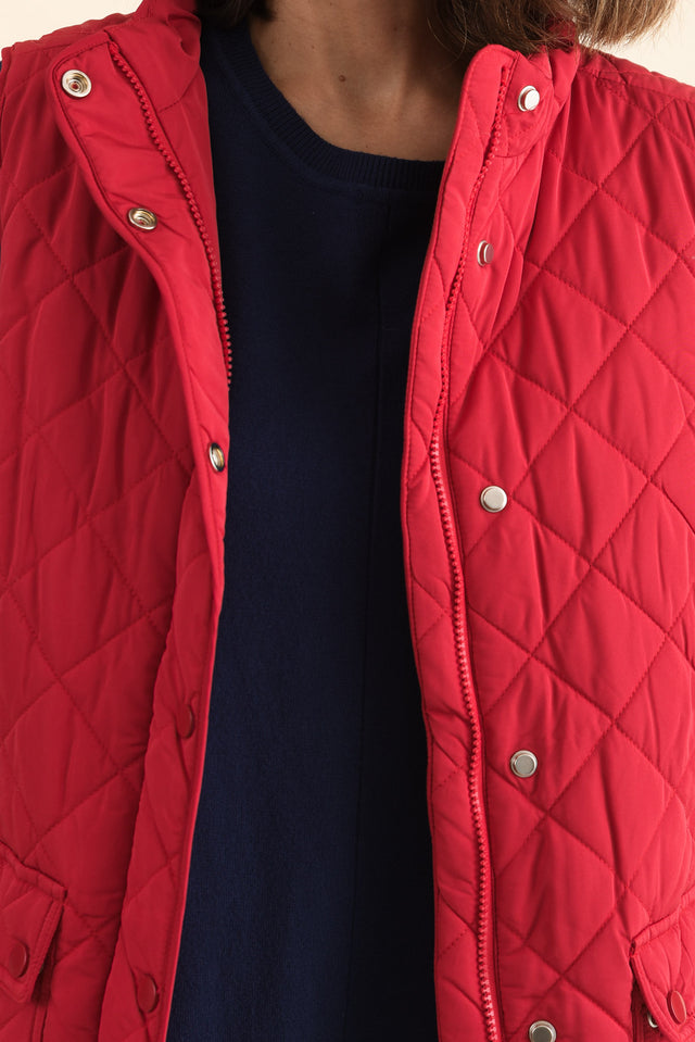 Max Red Quilted Pocket Vest,Detail,Brunette model,alt text|model:Cara image 7