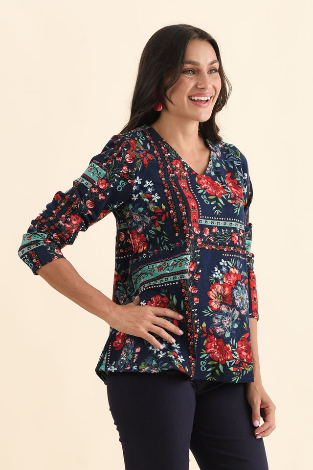 alt text|model:Brontie image 3