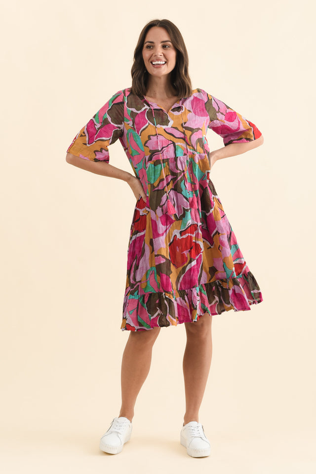 Mila Fuchsia Garden Crinkle Cotton Dress,Brunette model,alt text|model:MJ image 8