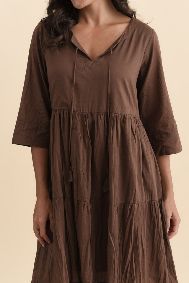 Milana Chocolate Crinkle Cotton Dress,Brunette model,alt text|model:Brontie image 7