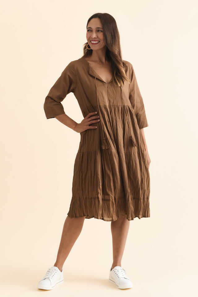 alt text|model:Cara image 7