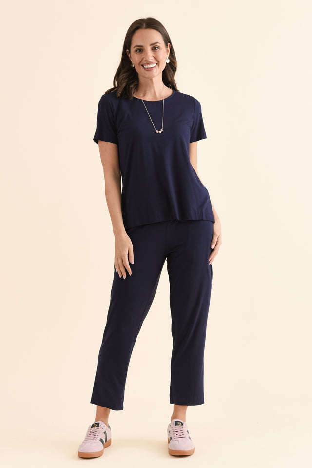 Minelli Navy Bamboo Tee,Full Body,Brunette model,alt text|model:MJ image 6