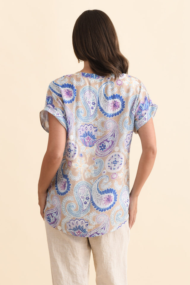 alt text|model:MJ image 5